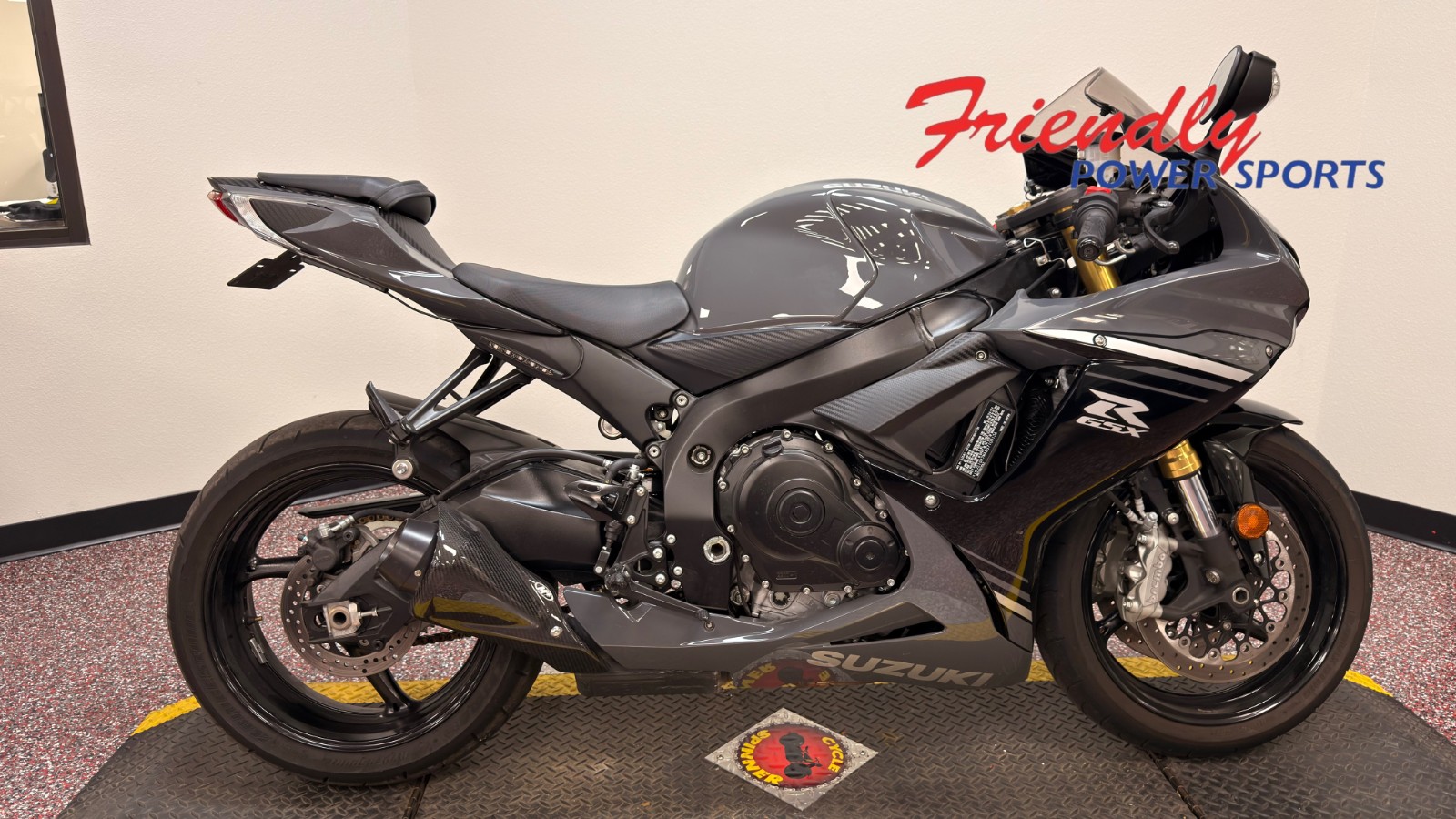 2025 SUZUKI GSX-R750