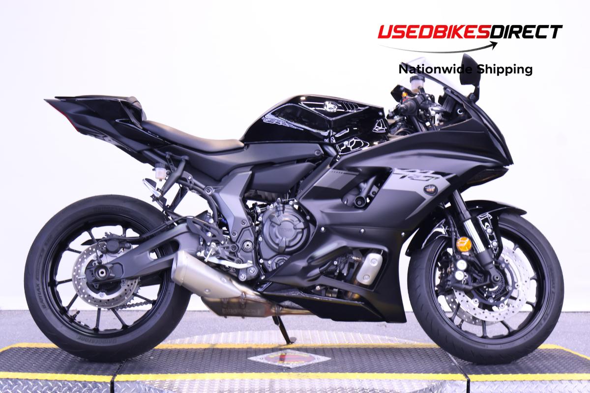 2025 YAMAHA YZF-R7