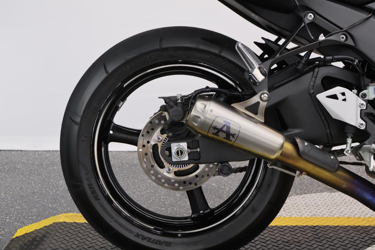 2025 Kawasaki Ninja ZX-10R (stock #: 018845) - UsedBikesDirect