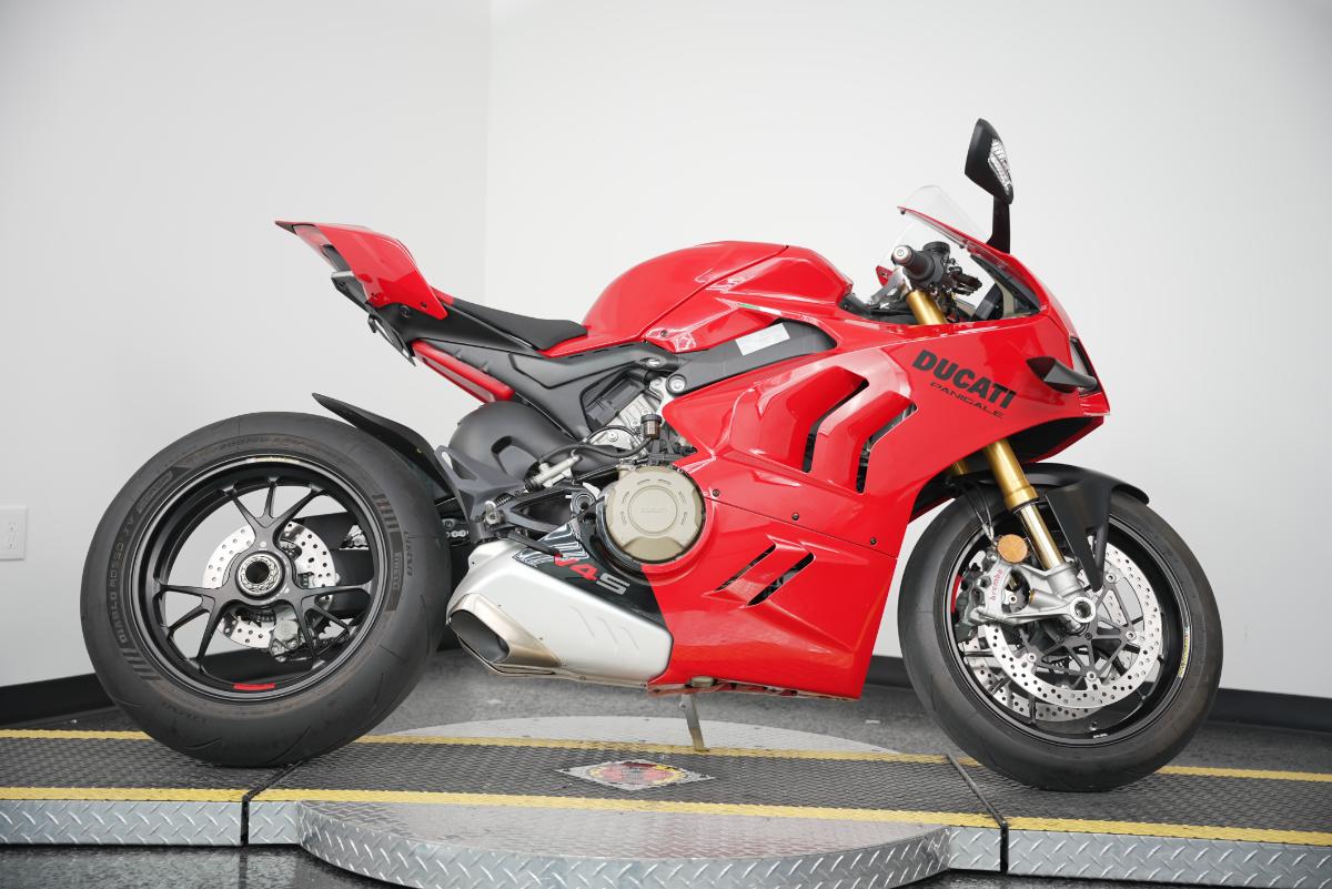 2022 Ducati Panigale V4S