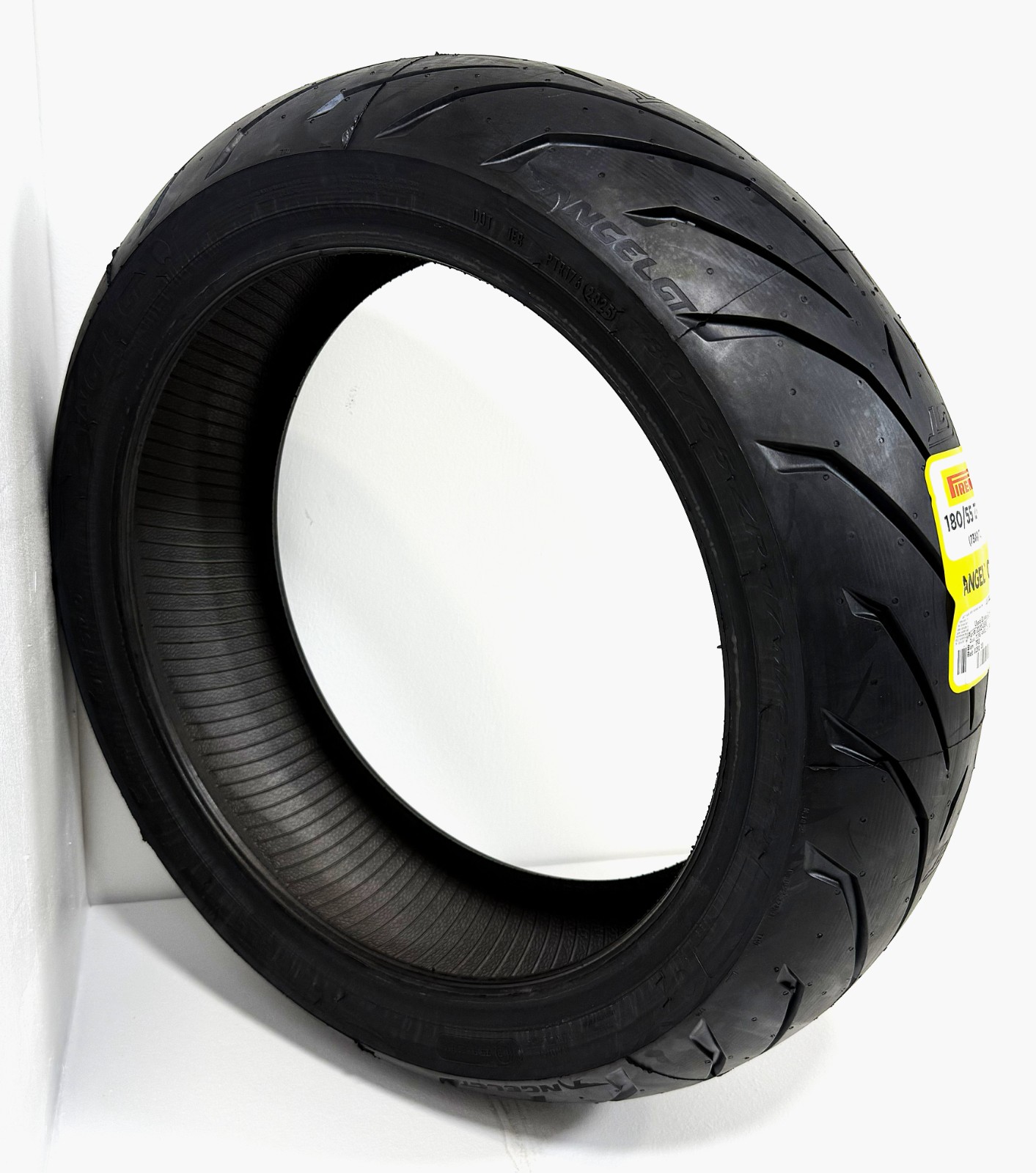 Pirelli 180/55 ZR 17 -- Angel GT Rear