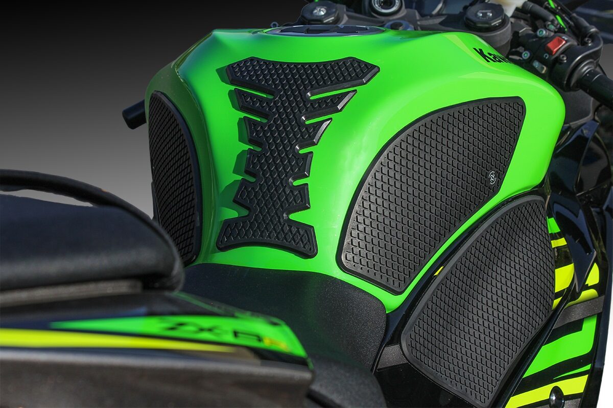 TechSpec Snake Skin Tank Grips Kawasaki ZX-6R 2013-Current