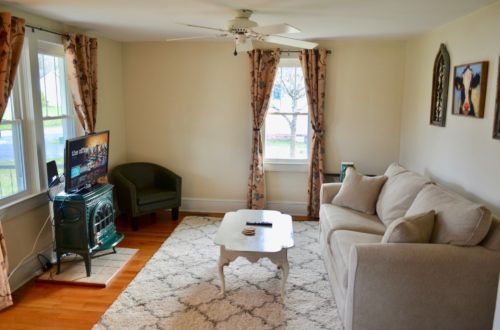 Rocking Chair Retreat interior