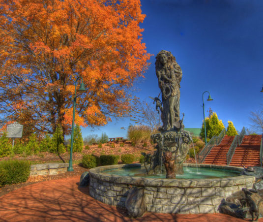 Barter Theatre's sculpture "A Midsummer Night's Dream" in fall