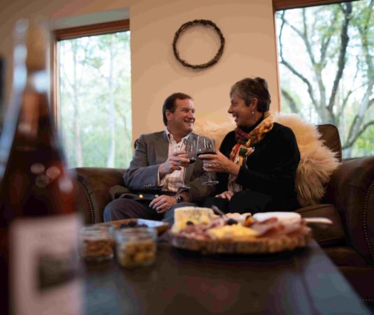 couple Abingdon Vineyards interior 2018