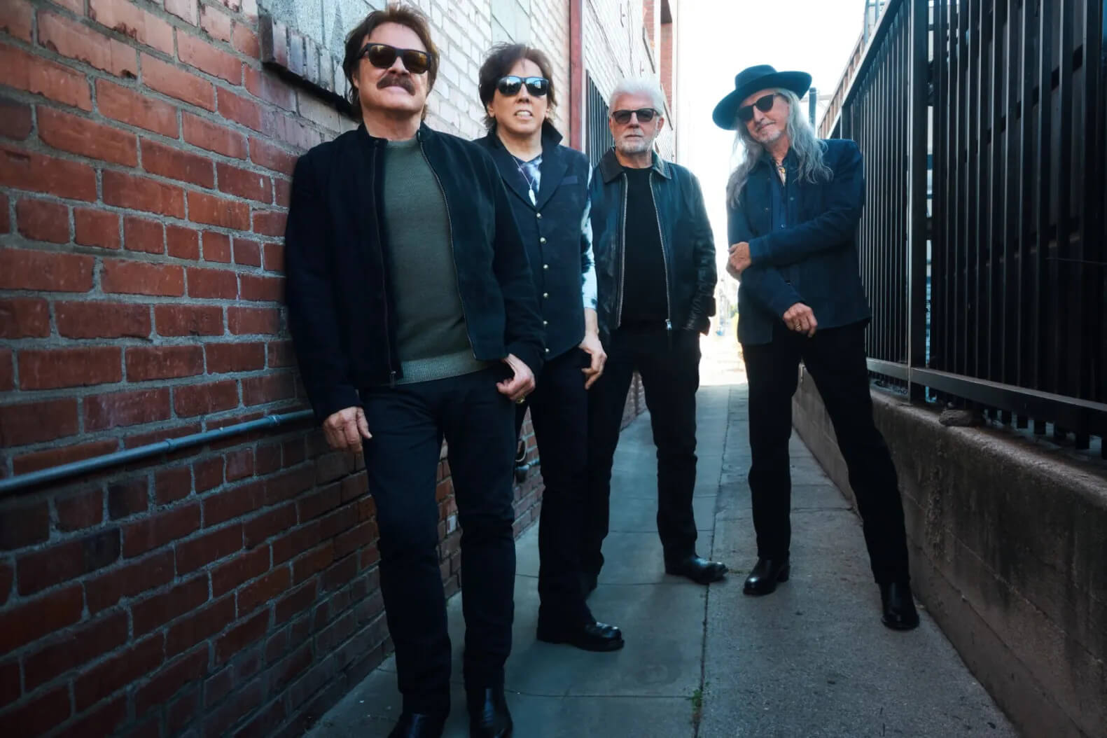 The Doobie Brothers - Walk This Road Tour The Doobie Brothers – Walk This Road Tour