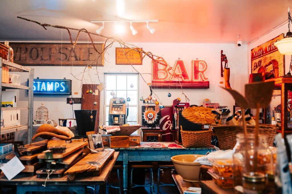 The Best Thrift Stores & Vintage Shops in Franklin, Tennessee The Best Thrift Stores & Vintage Shops in Franklin, Tennessee