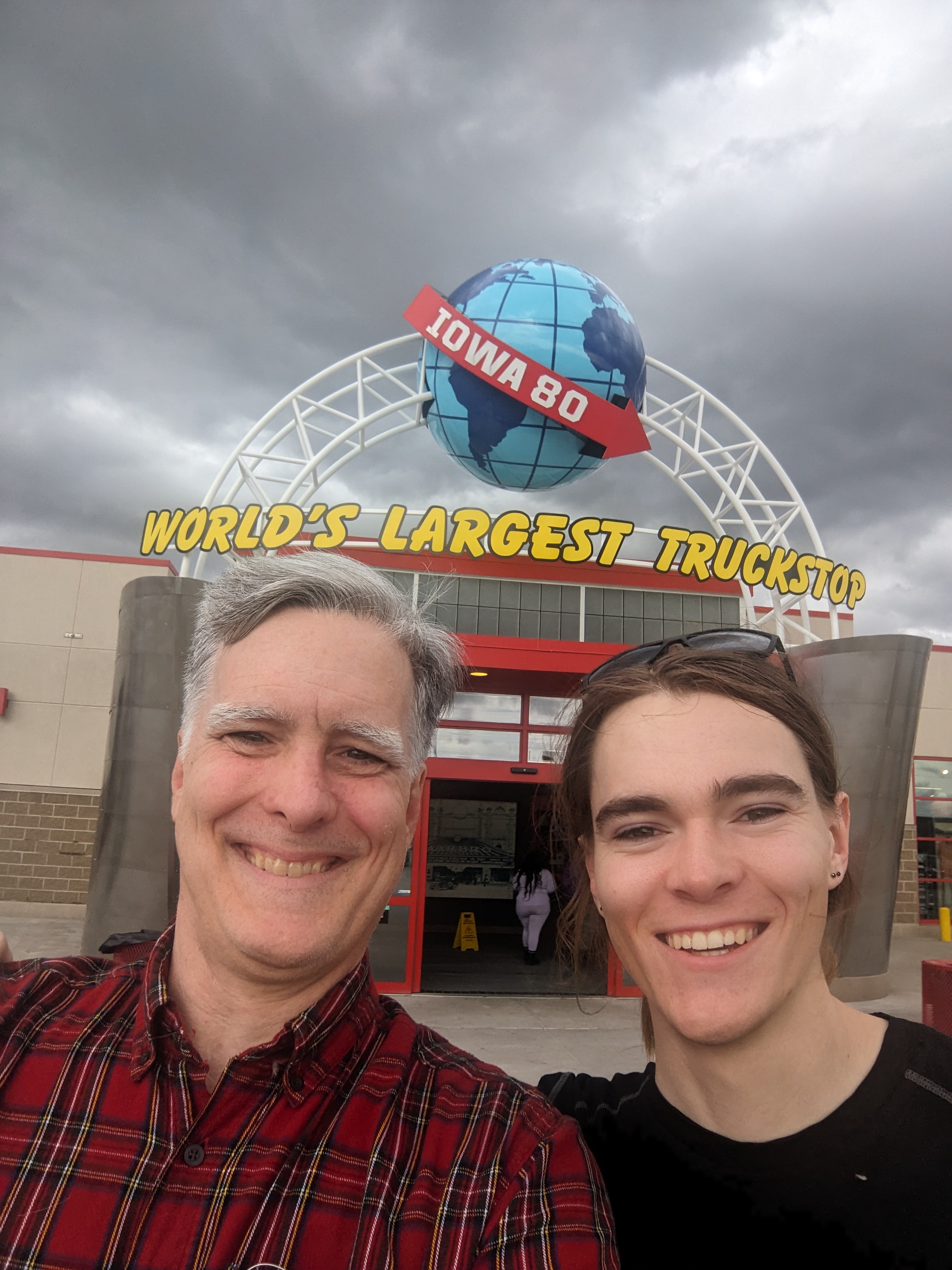 PXL_20240428_213854937