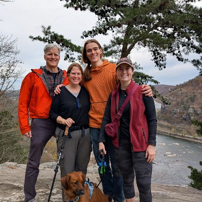 PXL_20241110_185207858