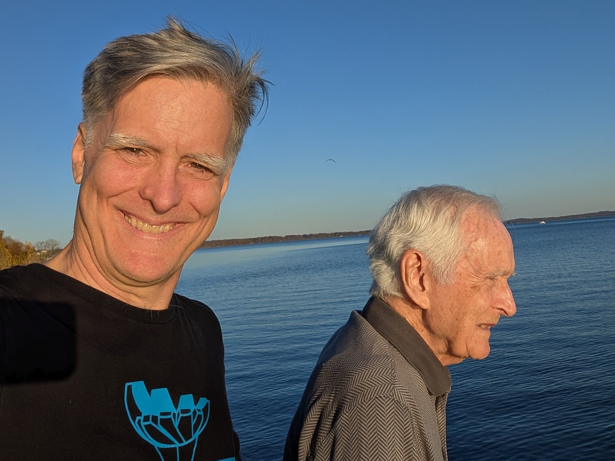 PXL_20241111_211414715