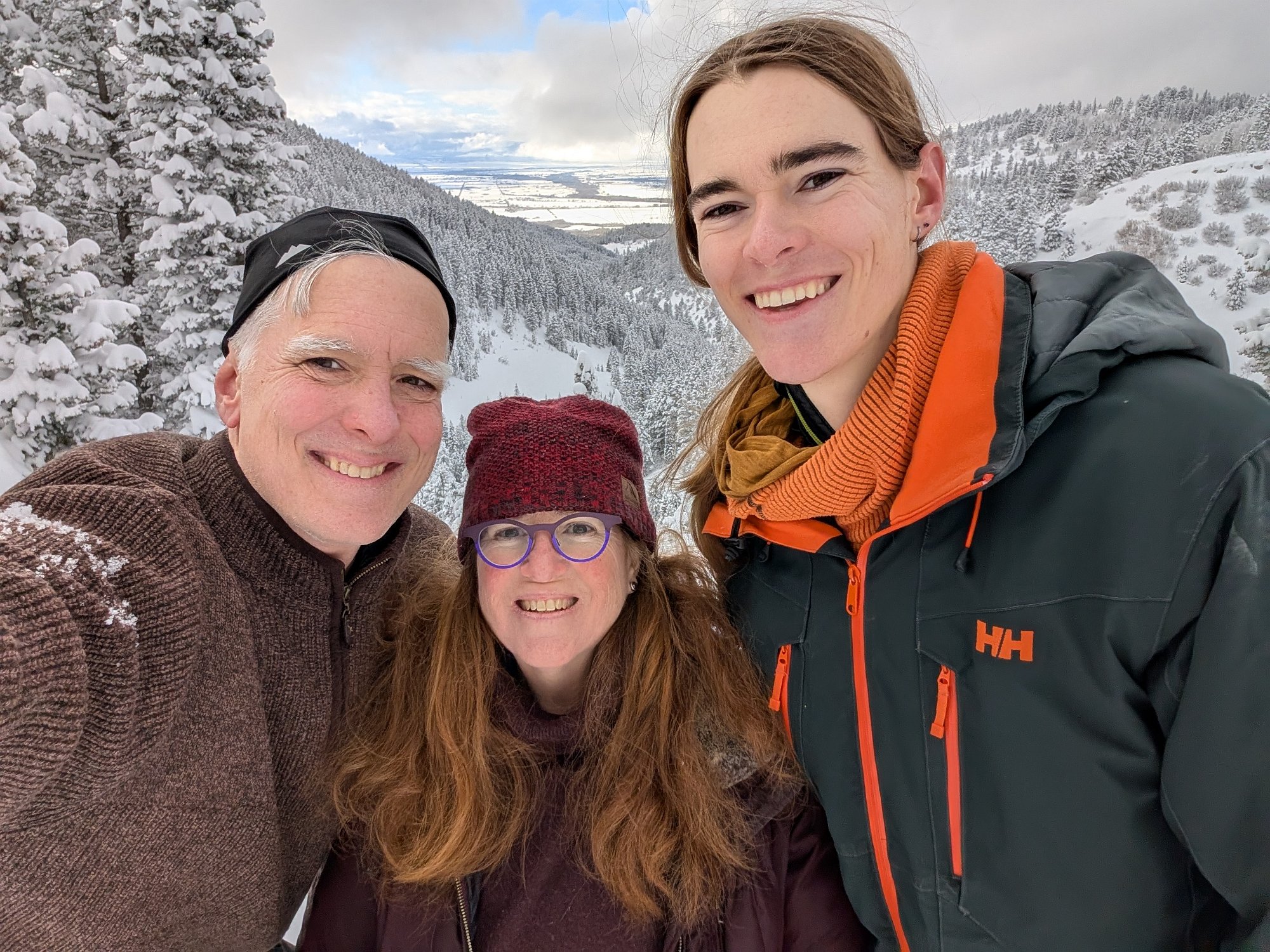 PXL_20241231_215204385