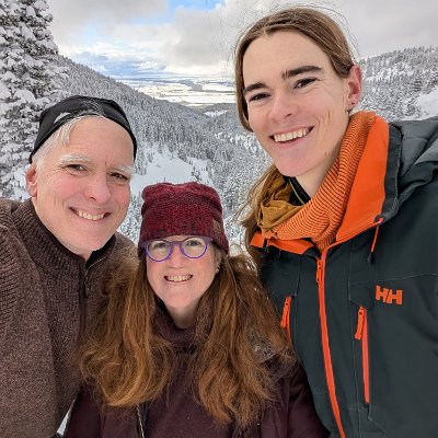 PXL_20241231_215204385