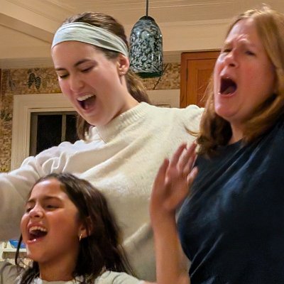 PXL_20251012_234836699