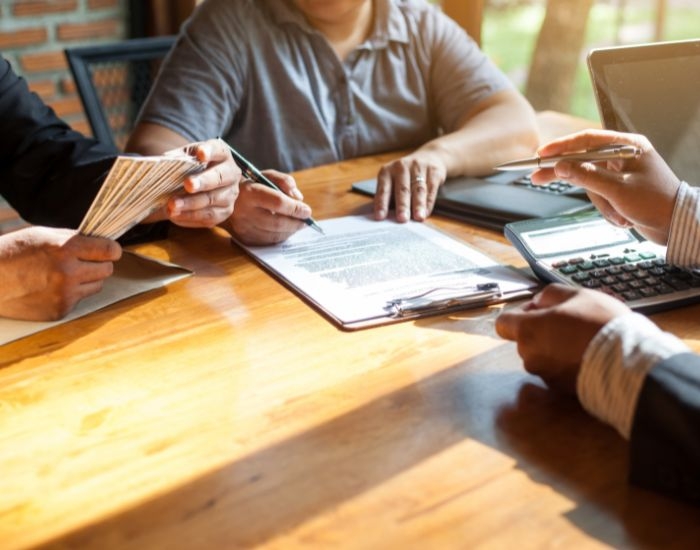 What's the process for selling my home to cash buyers in Houston?