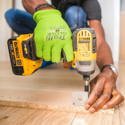 Drills, Framing Guns + Air Tools