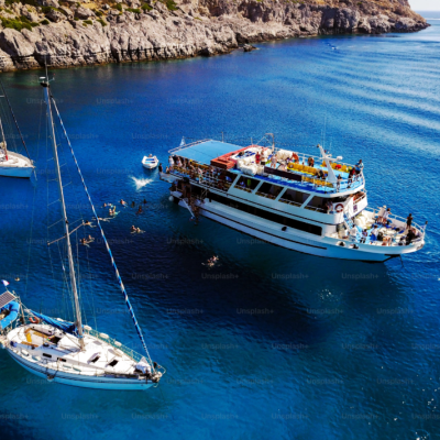 Boat cruises