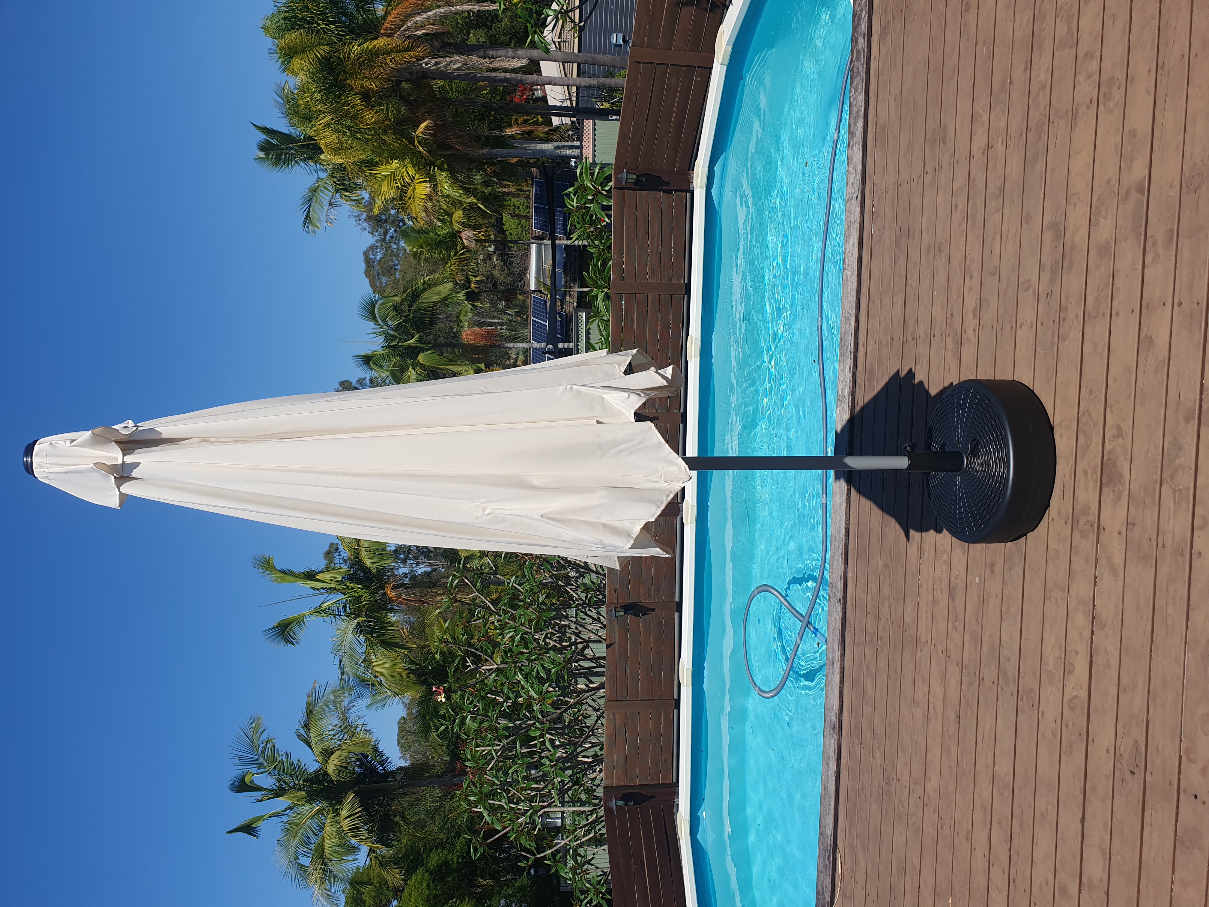 3m Umbrella & Base thumbnail 2