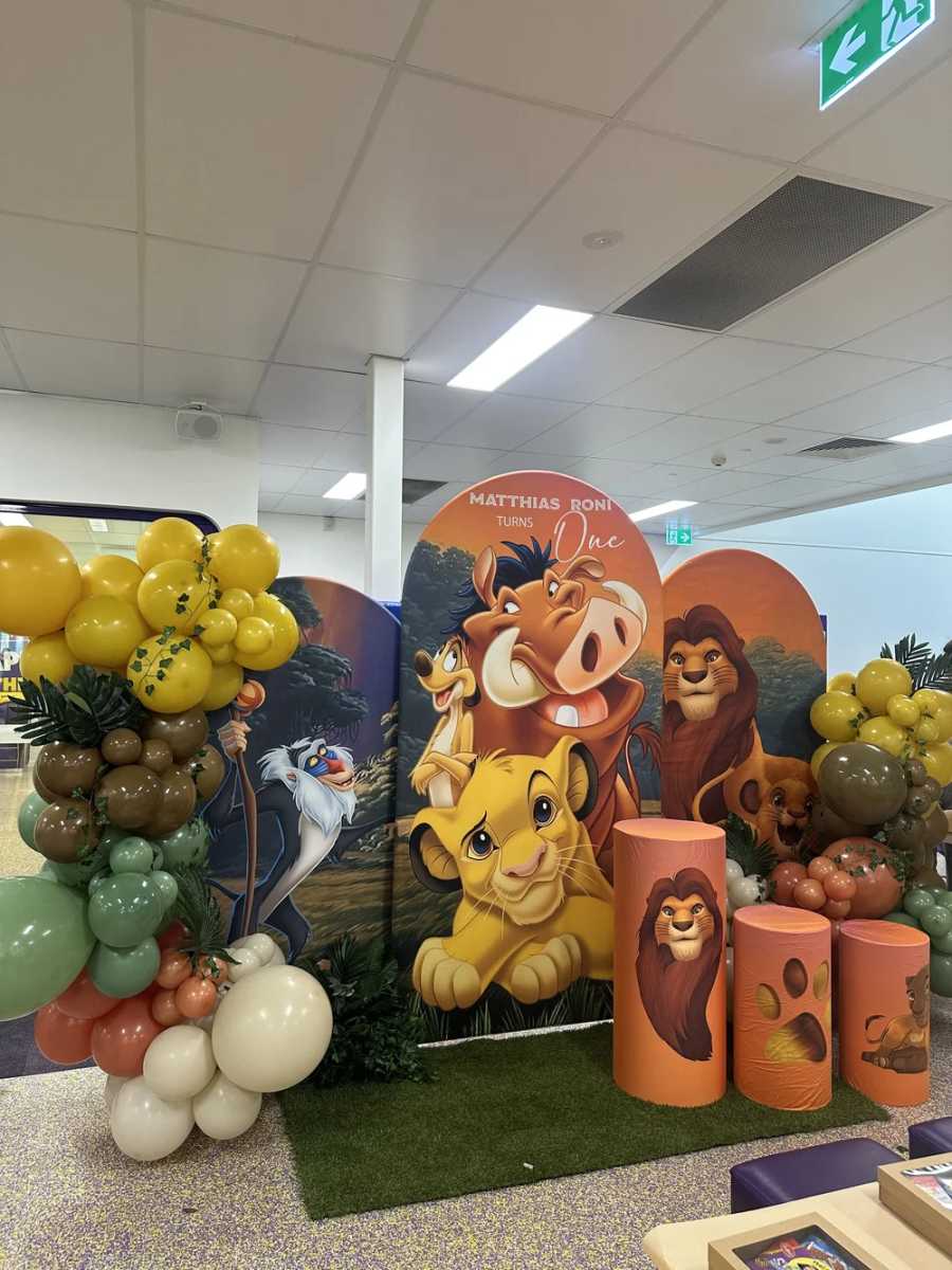Lion King Arch Backdrop package thumbnail 1