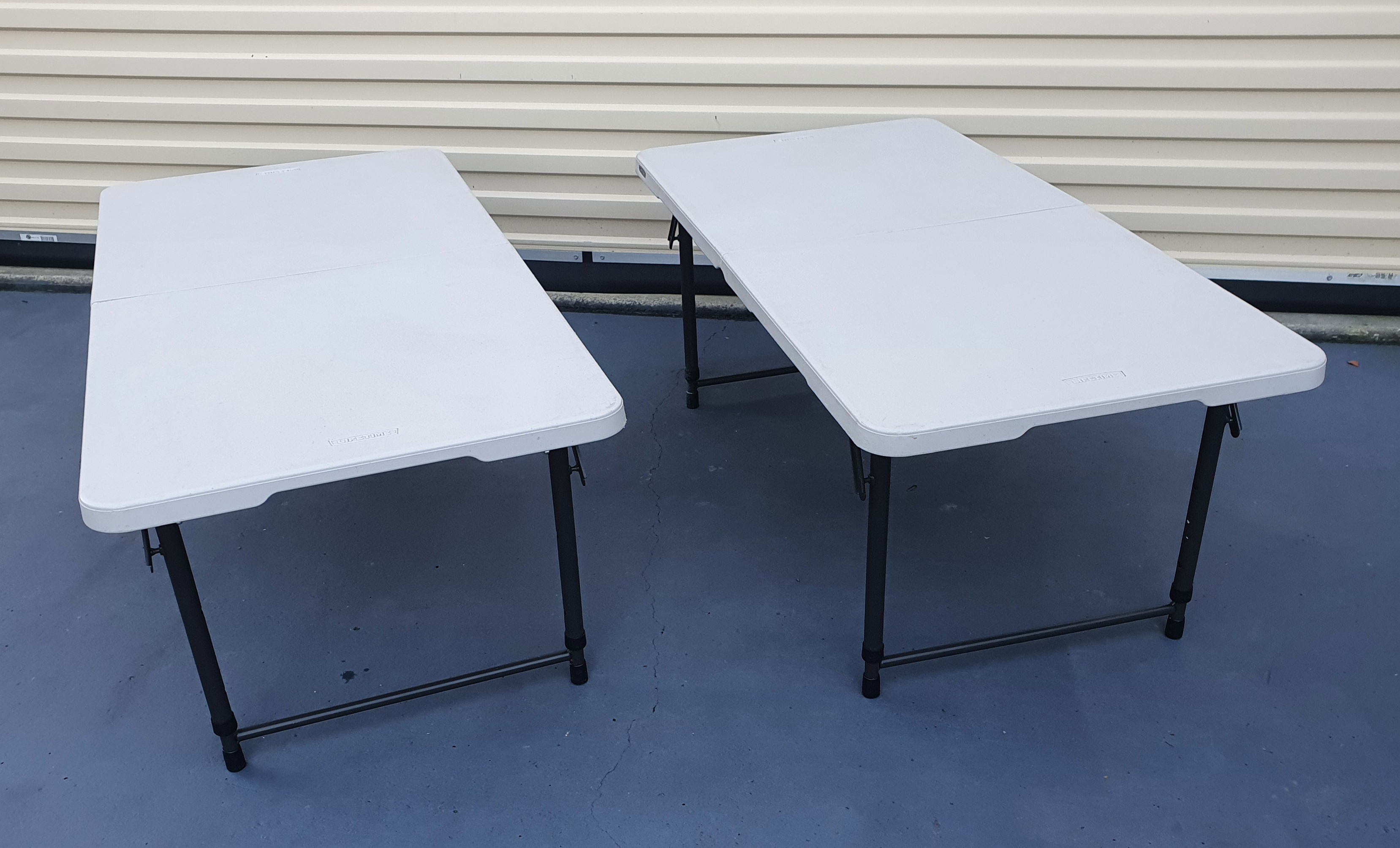 1.2m Bifold Table