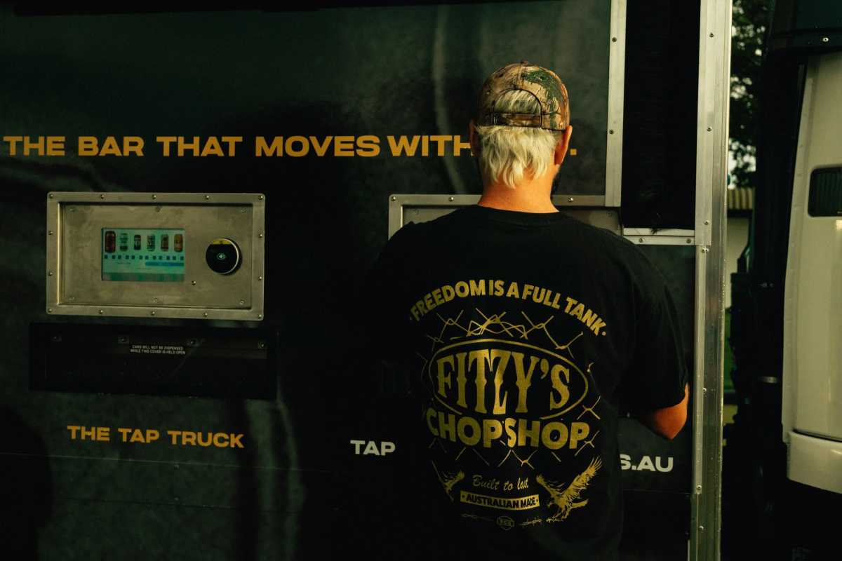 Mobile Automated Beer Truck thumbnail 3