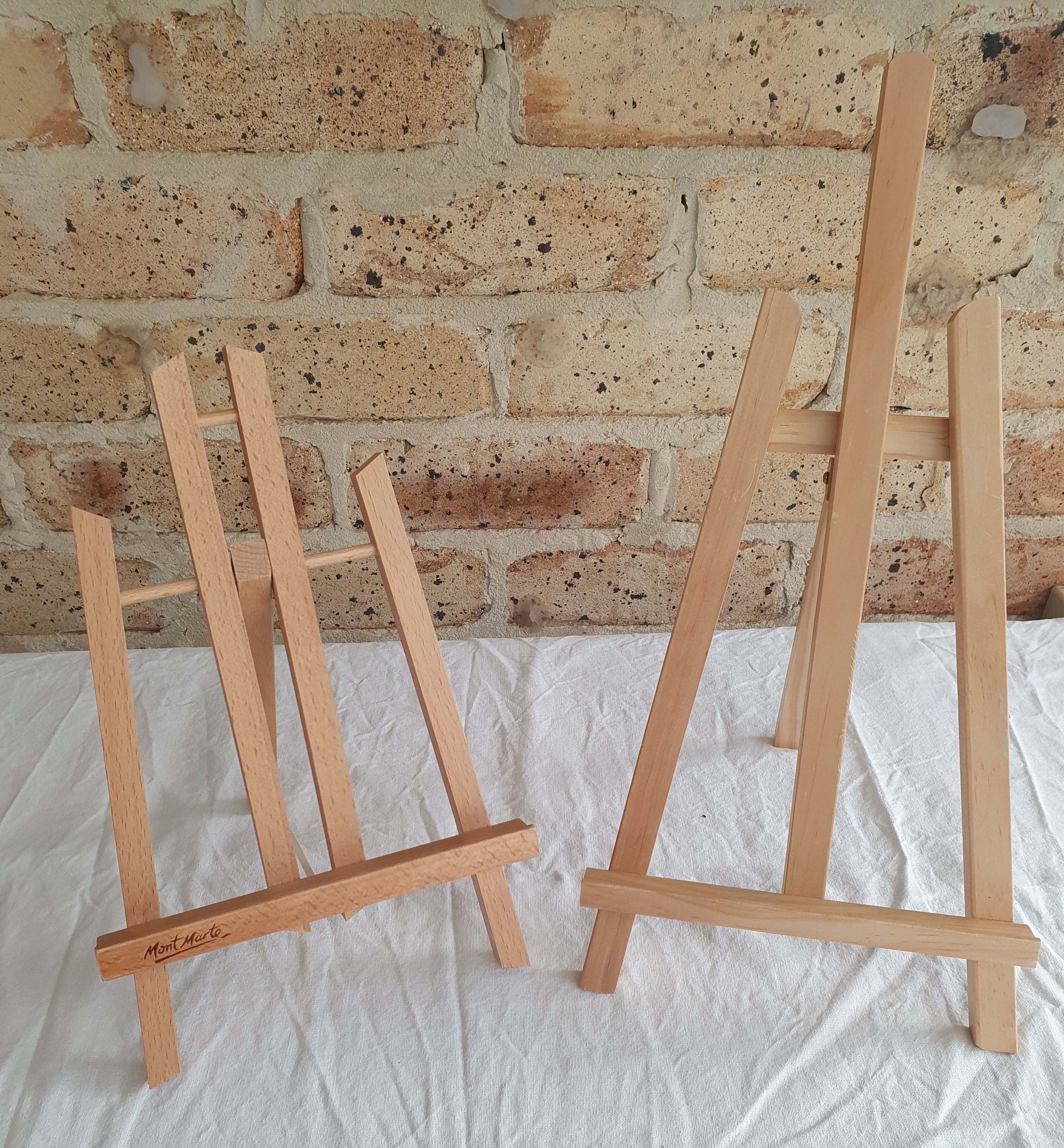 Easel thumbnail 2