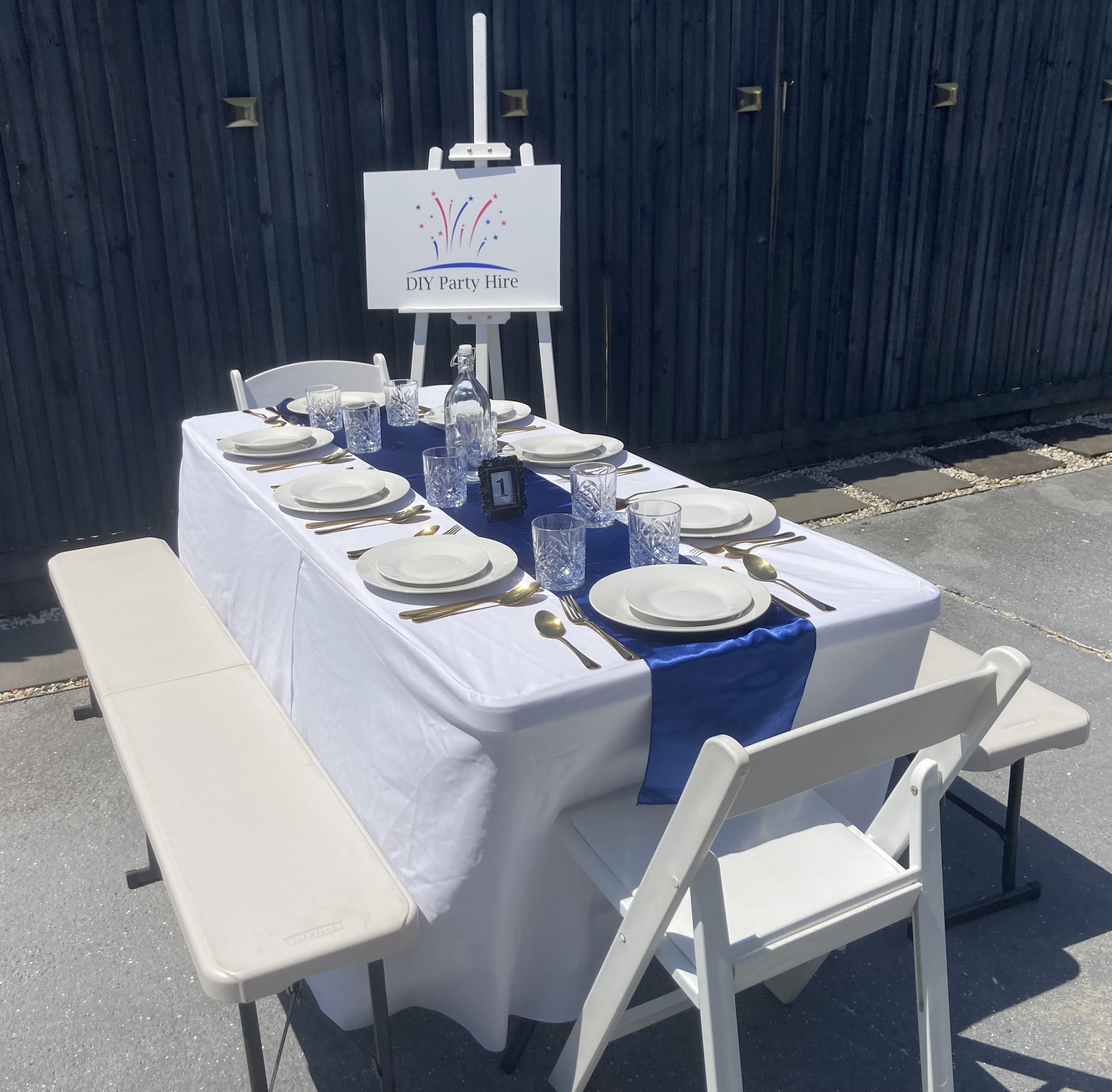 White table cloth 1.8m thumbnail 2