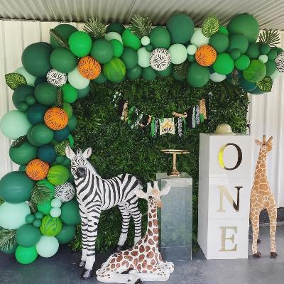 Greenery Wall thumbnail 1