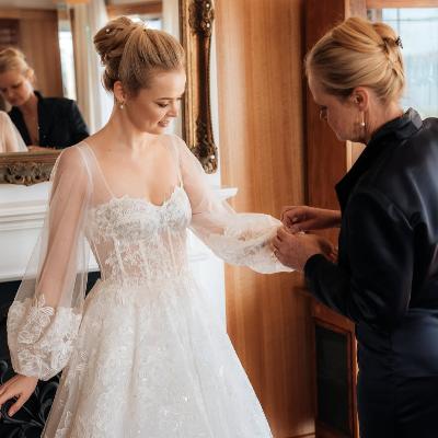 Bridal Hair Updo (With Trial) thumbnail 4