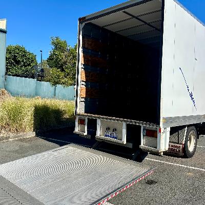 8 Tonne Pantech Moving Truck thumbnail 3