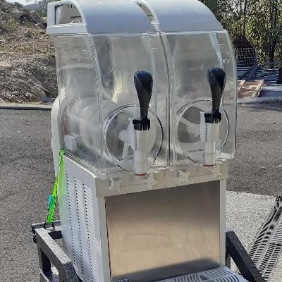Twin Cocktail Machine Hire thumbnail 1