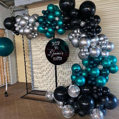 Deluxe Luxe Balloon Garland thumbnail 4