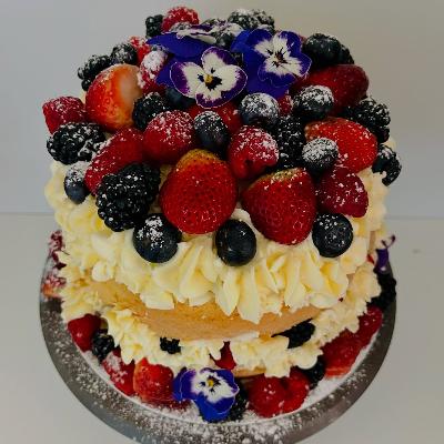 Jam & Cream Berry Spongecake thumbnail 1