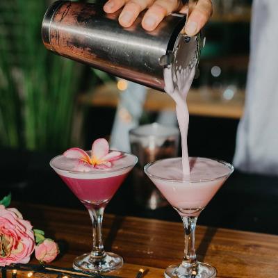 Medium Mobile Bar Party Package - 40-80 Guests thumbnail 3