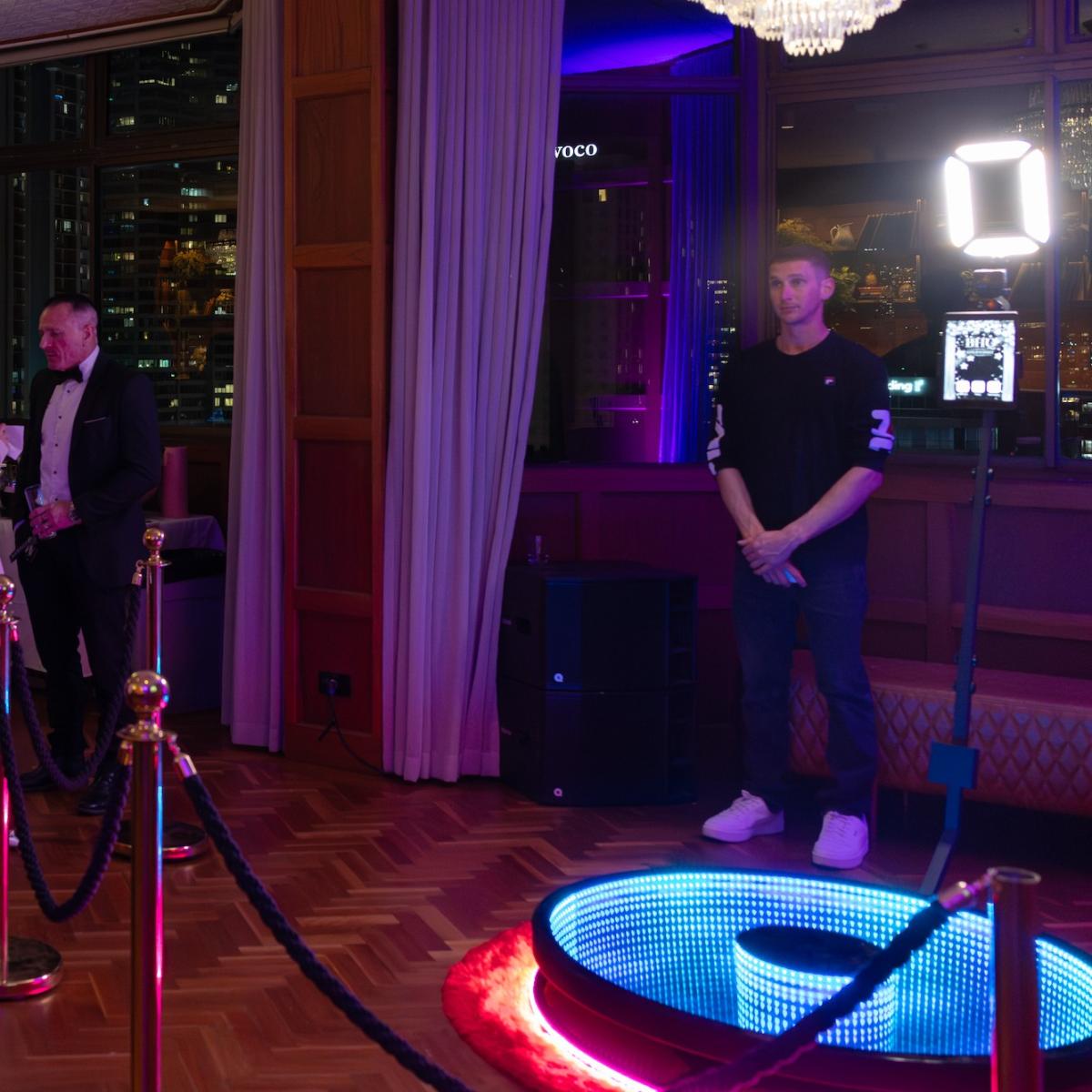 Red Carpet Themed 360 Photo Booth thumbnail 5