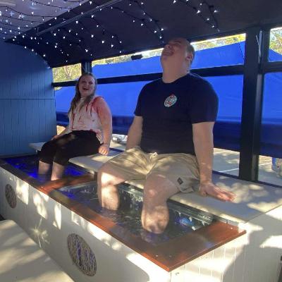 Mobile Fish Spa Bus thumbnail 3