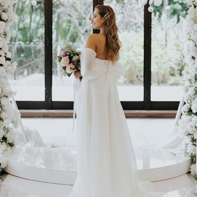 Semi Circle White Wedding Platform