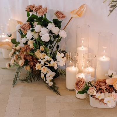 Beige and White Faux Floral Set thumbnail 1