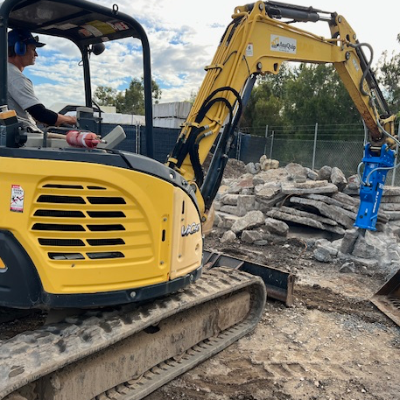 Yanmar Excavator (without operator) thumbnail 2