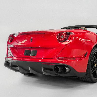 2015 Ferrari California T thumbnail 2