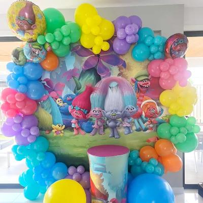 Troll Dolls Round Backdrop package thumbnail 2