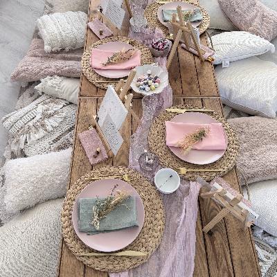 Paint & Picnic in Paradise for 8 ppl thumbnail 2