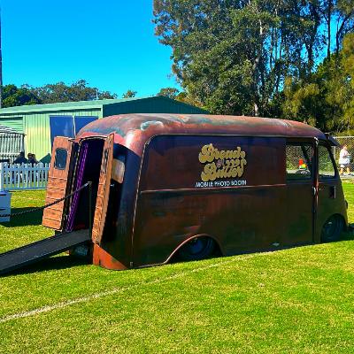 Mobile instant photobooth 2hr package (Weekday only)