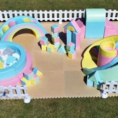 Deluxe Soft Play + Kids Bubble House thumbnail 4