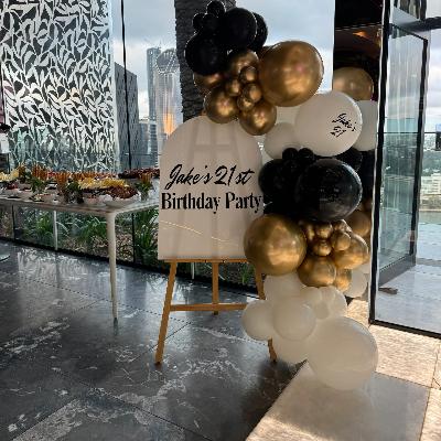 Easel With Balloons And Venue Balloons thumbnail 2