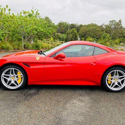 Ferrari Califonia T 2016 with Chauffeur thumbnail 3