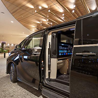 Business Class Airport Transfer thumbnail 5
