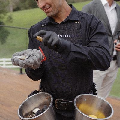 Roaming Oyster Shucker (91-130 guests Oysters) thumbnail 5