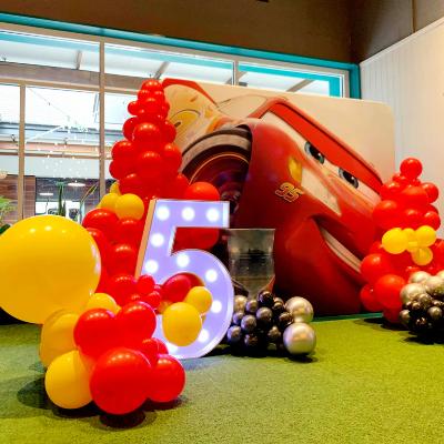 Lightning McQueen Rectangle Backdrop Package thumbnail 2