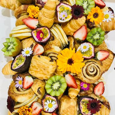 Large Pastry Platter thumbnail 3