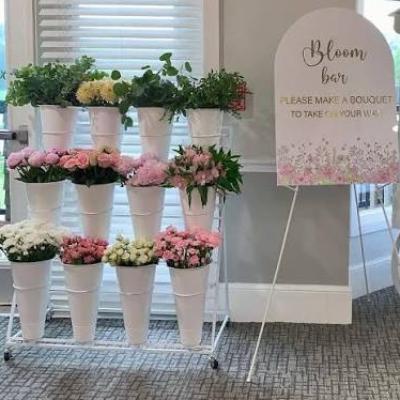 Bloom Bar - Fully stocked - Fresh flowers & Greenery - DIY Party Hire - Full weekend